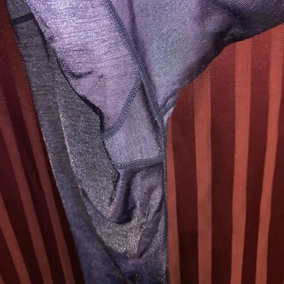 Lululemon capris - Picture 6 of 7